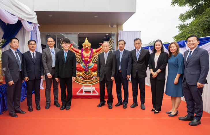 กรุงเทพประกันภัยทำพิธีอัญเชิญองค์ครุฑขึ้นประดิษฐาน