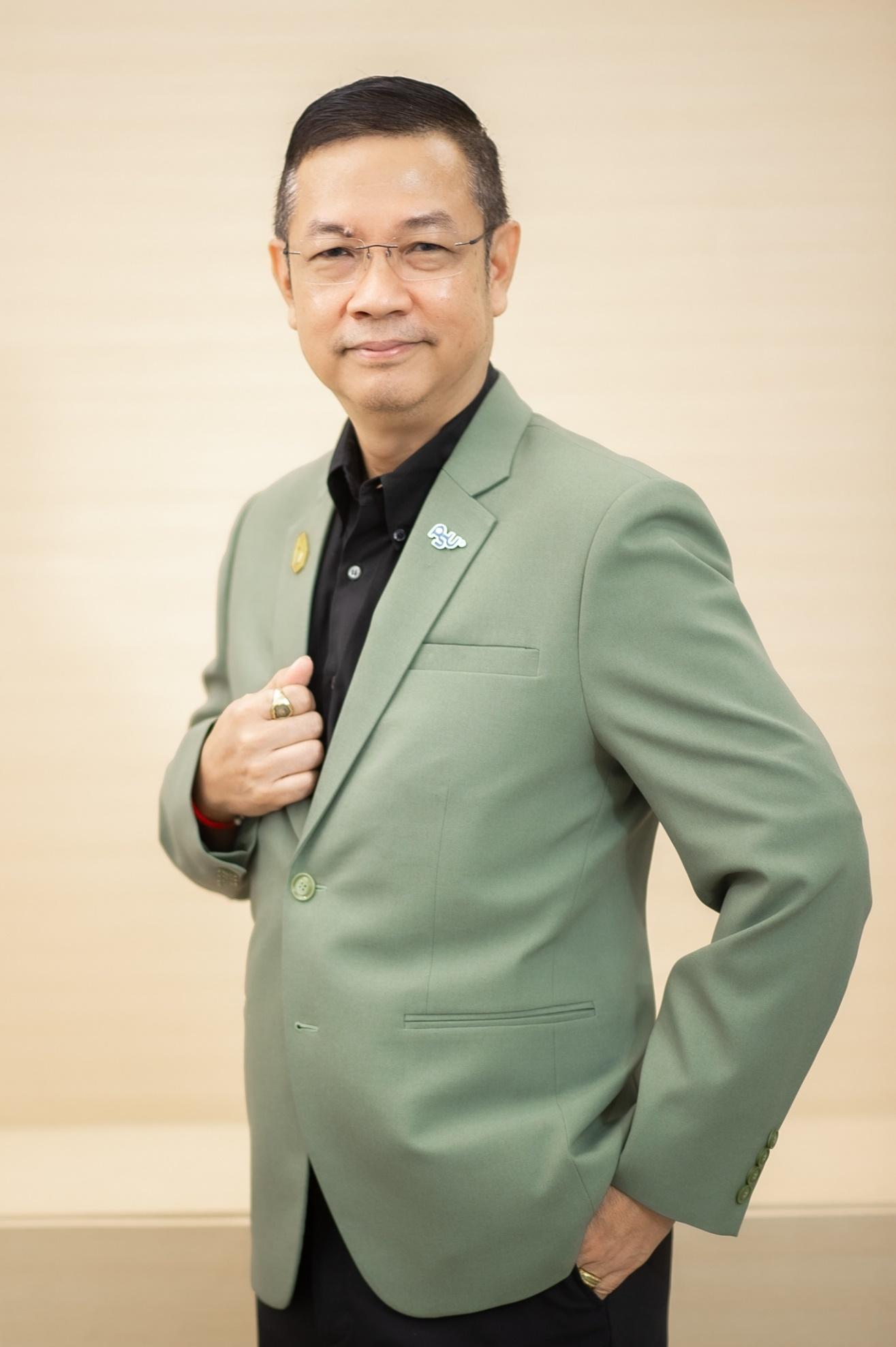 ผศ. ดร.จุมพล ชื่นจิตต์ศิริ