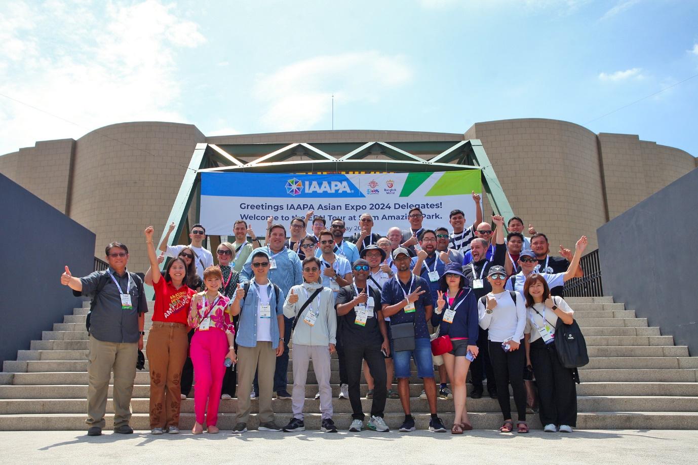 สมาคมสวนสนุกโลก (IAAPA) เยี่ยมชมสยามอะเมซิ่งพาร์คและบางกอกเวิลด์