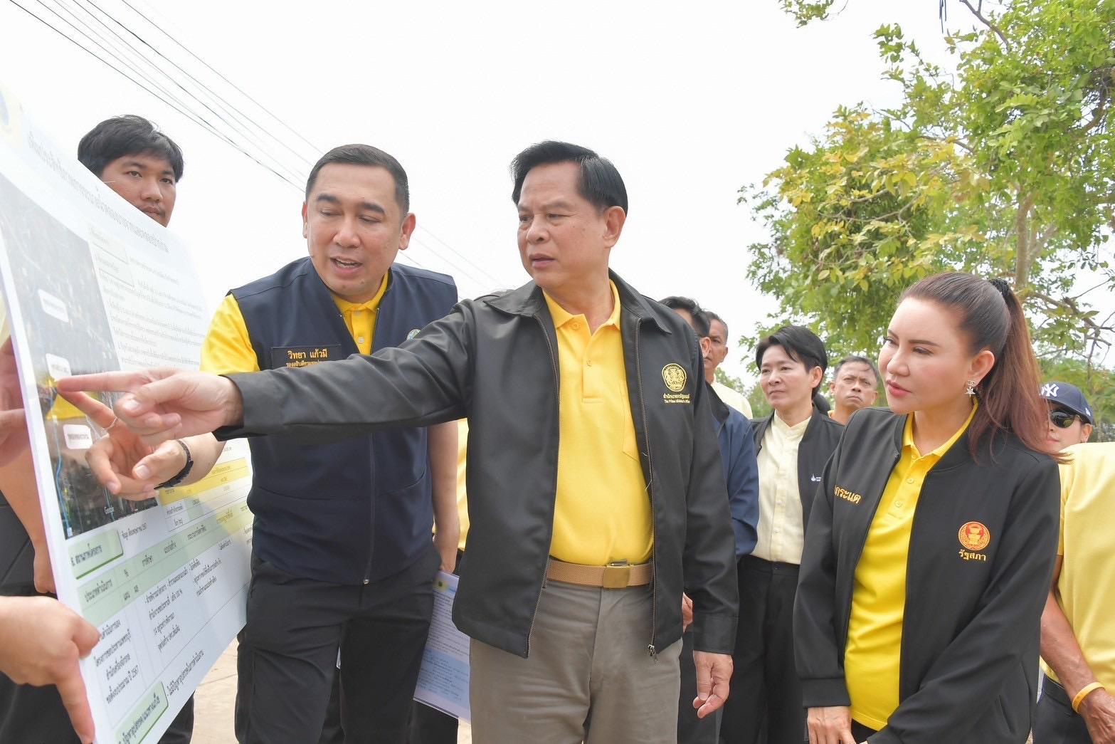 รองนายกฯ พีรพันธุ์ ลงพื้นที่เมืองเพชร หาแนวทางแก้ไขปัญหาน้ำท่วม/แล้ง