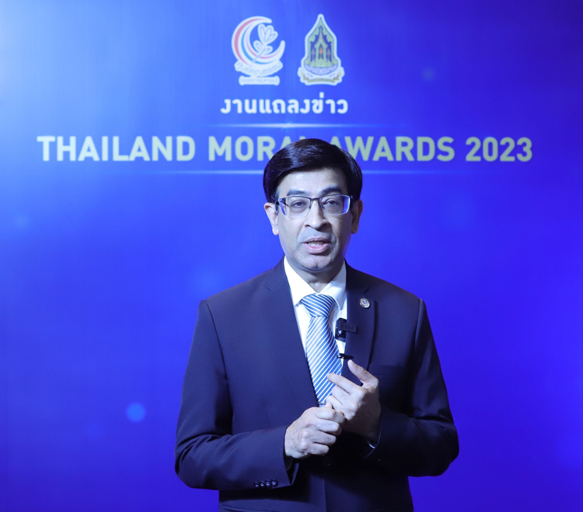 รศ.นพ. สุริยเดว ทรีปาตี