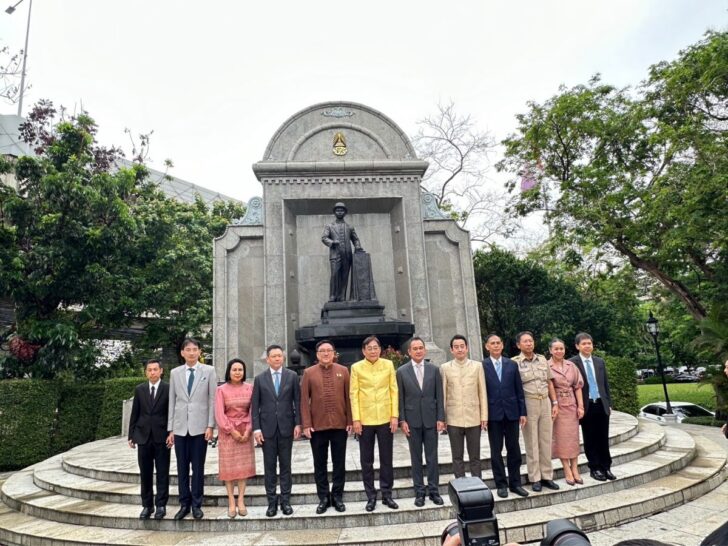 นายพิชัย ชุณหวชิร นายพิชัย ชุณหวชิร