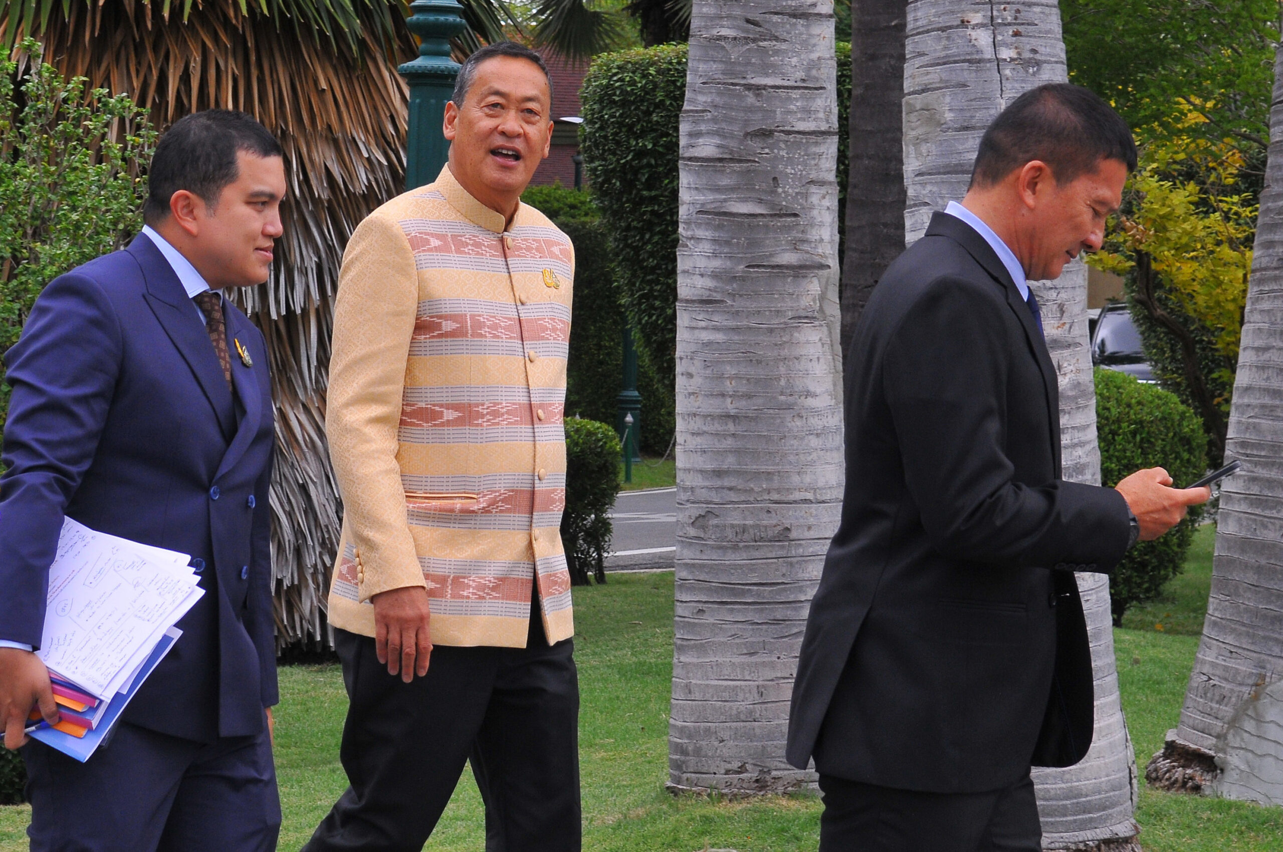 เศรษฐา ร่วมวงข้าวเที่ยง ธรรมนัส ถกแก้ความเดือดร้อนเกษตรกร