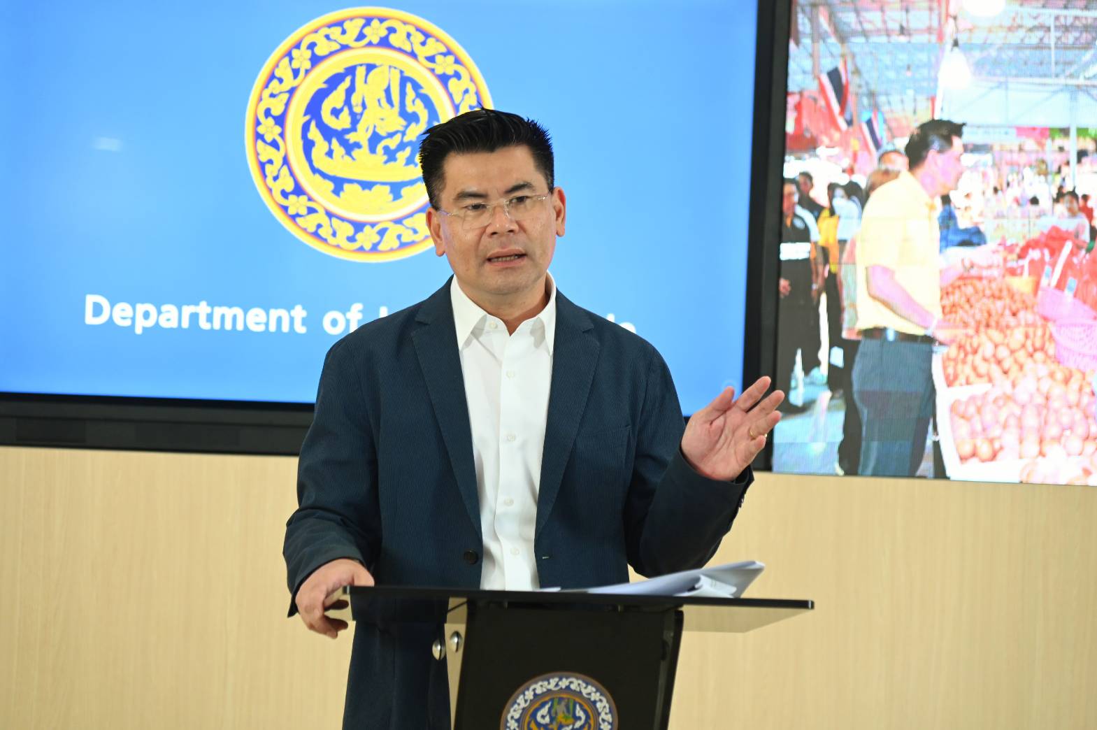 พาณิชย์เบรกขึ้นราคาสินค้า-อาหารจานด่วน หลังค่าขนส่งพุ่ง หมดมาตรการตรึง LPG