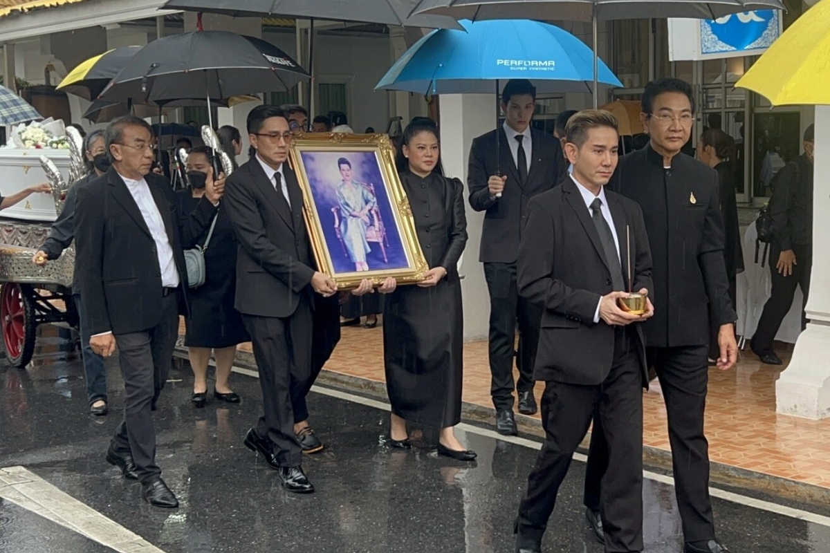 เหล่าคนบันเทิงร่วมส่ง แม่แอ๊ด โฉมฉาย ฉัตรวิไล ครั้งสุดท้าย