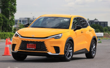 Lexus LBX