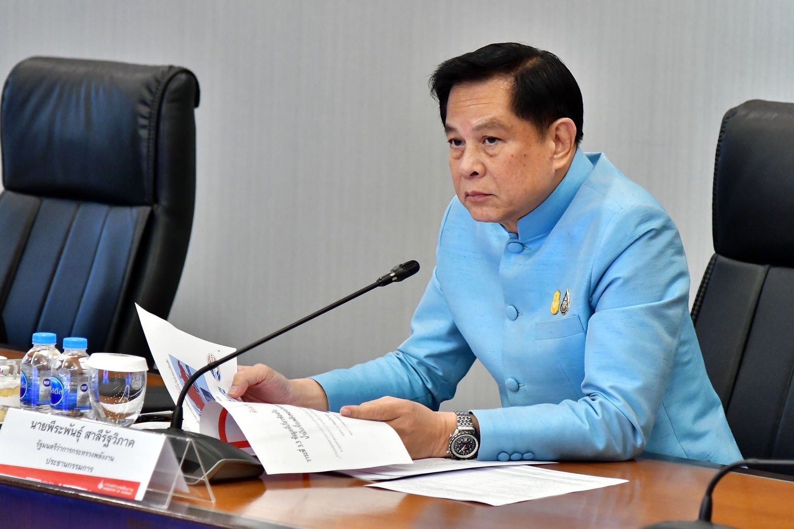 “พีระพันธุ์” ร่างกฎหมายแยกค่าใช้จ่ายอื่น-ค่านายหน้าจากต้นทุนน้ำมัน ปิดช่องโก่งราคา