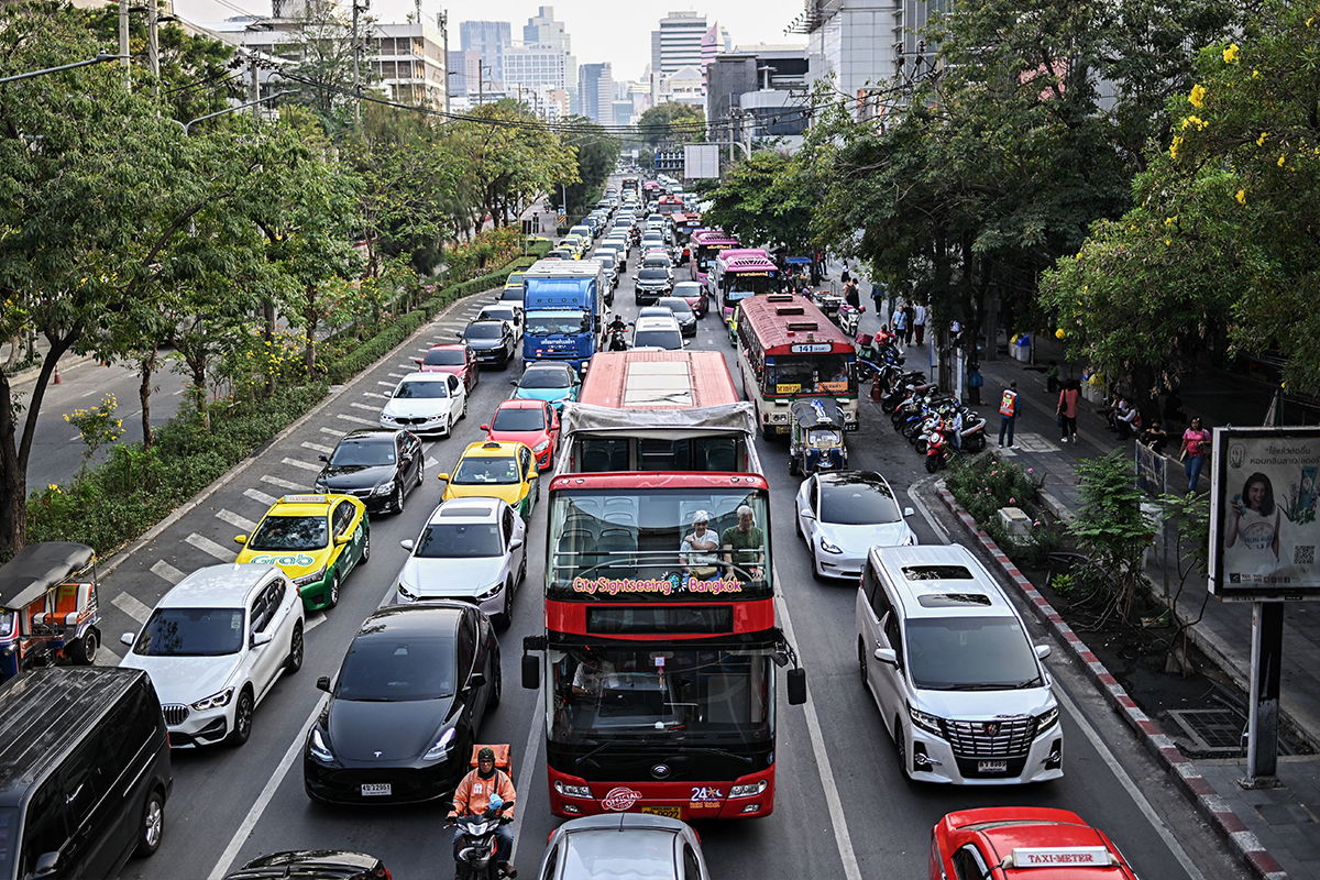 กรมขนส่งเล็งทำป้ายทะเบียนเฉพาะ EV เตือนกู้ภัยกรณีมีอุบัติเหตุ