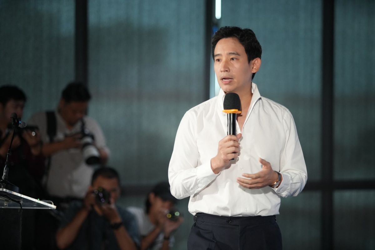 ศาลรัฐธรรมนูญ ให้ กกต.ยื่นบัญชีพยานต่อศาลเพิ่ม คดียุบก้าวไกล