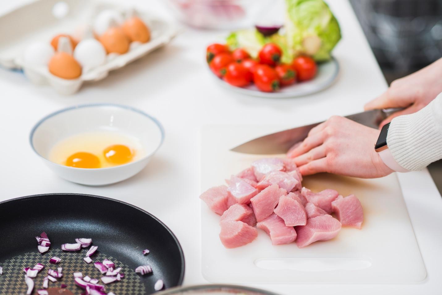 ไข่ไก่-เนื้อสัตว์ แหล่งโปรตีนและธาตุเหล็ก สำคัญต่อเด็กวัยเจริญเติบโต