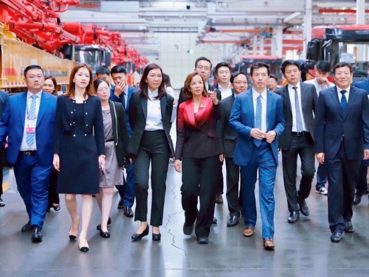 นางสาวพิมพ์ภัทรา วิชัยกุล นางสาวพิมพ์ภัทรา วิชัยกุล