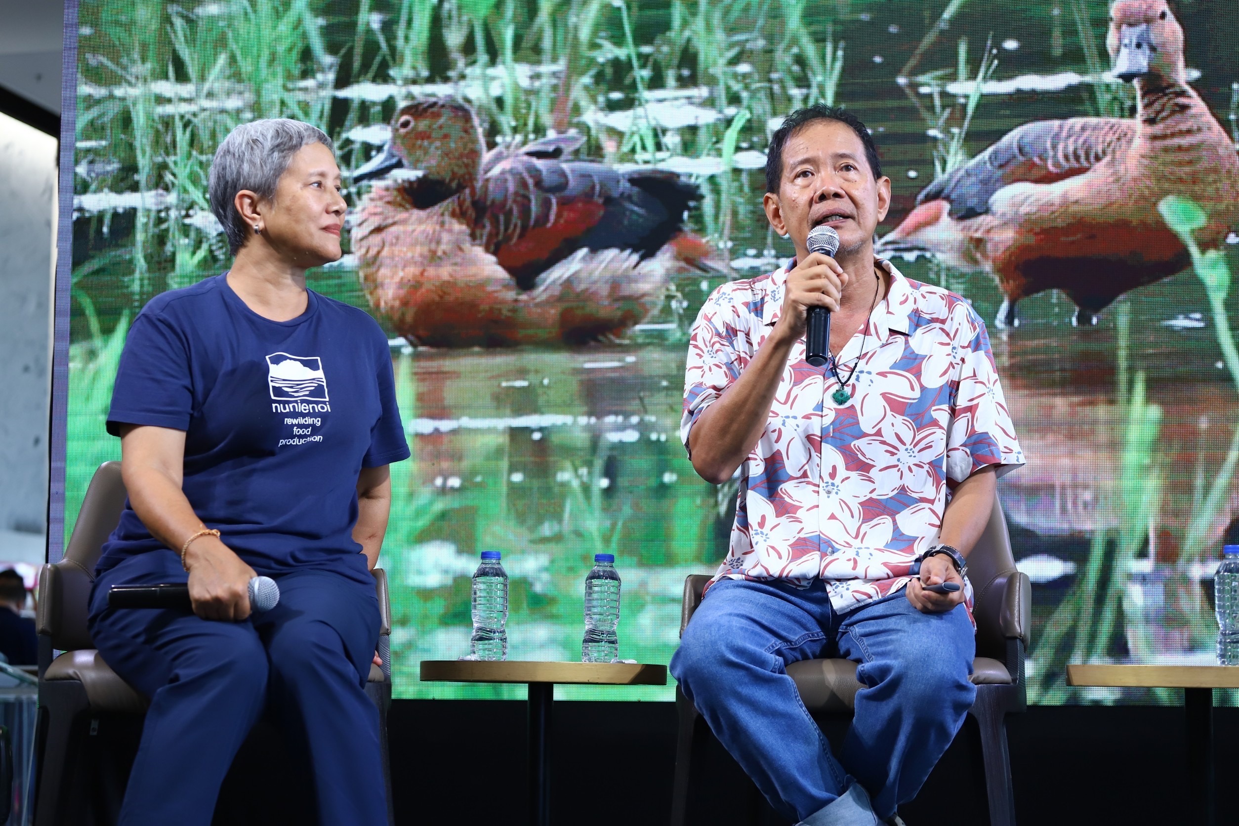 แพชชั่นแรงกล้า “ทุ่งน้ำนูนีนอย” ของคู่รักเกษตรอินทรีย์ตัวจริง