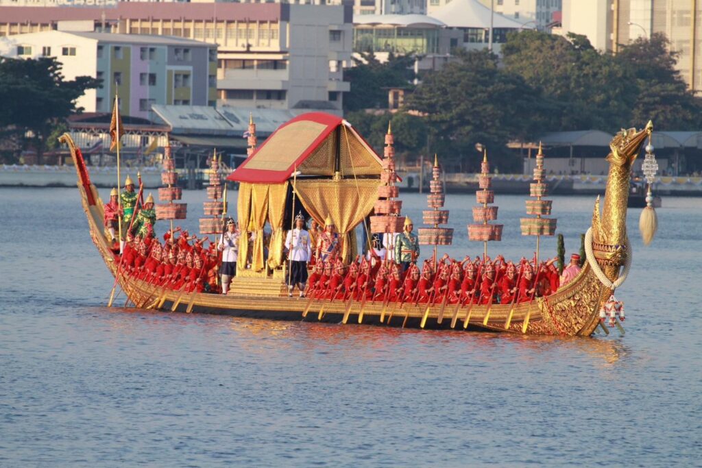 ขบวนพยุหยาตราทางชลมารค