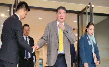 ภูมิธรรม คุยแล้วอนุทิน เชื่อไม่สะเทือนพรรคร่วม รบ.ปมดึงกัญชากลับยาเสพติด เชื่อไม่สะเทือนพรรคร่วม