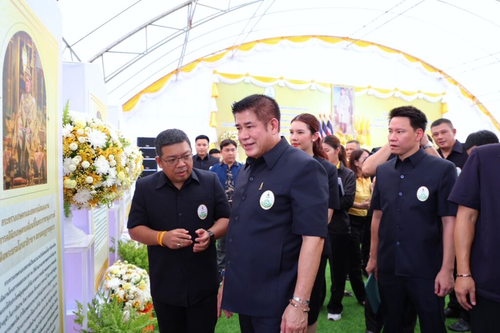 ร้อยเอก ธรรมนัส พรหมเผ่า