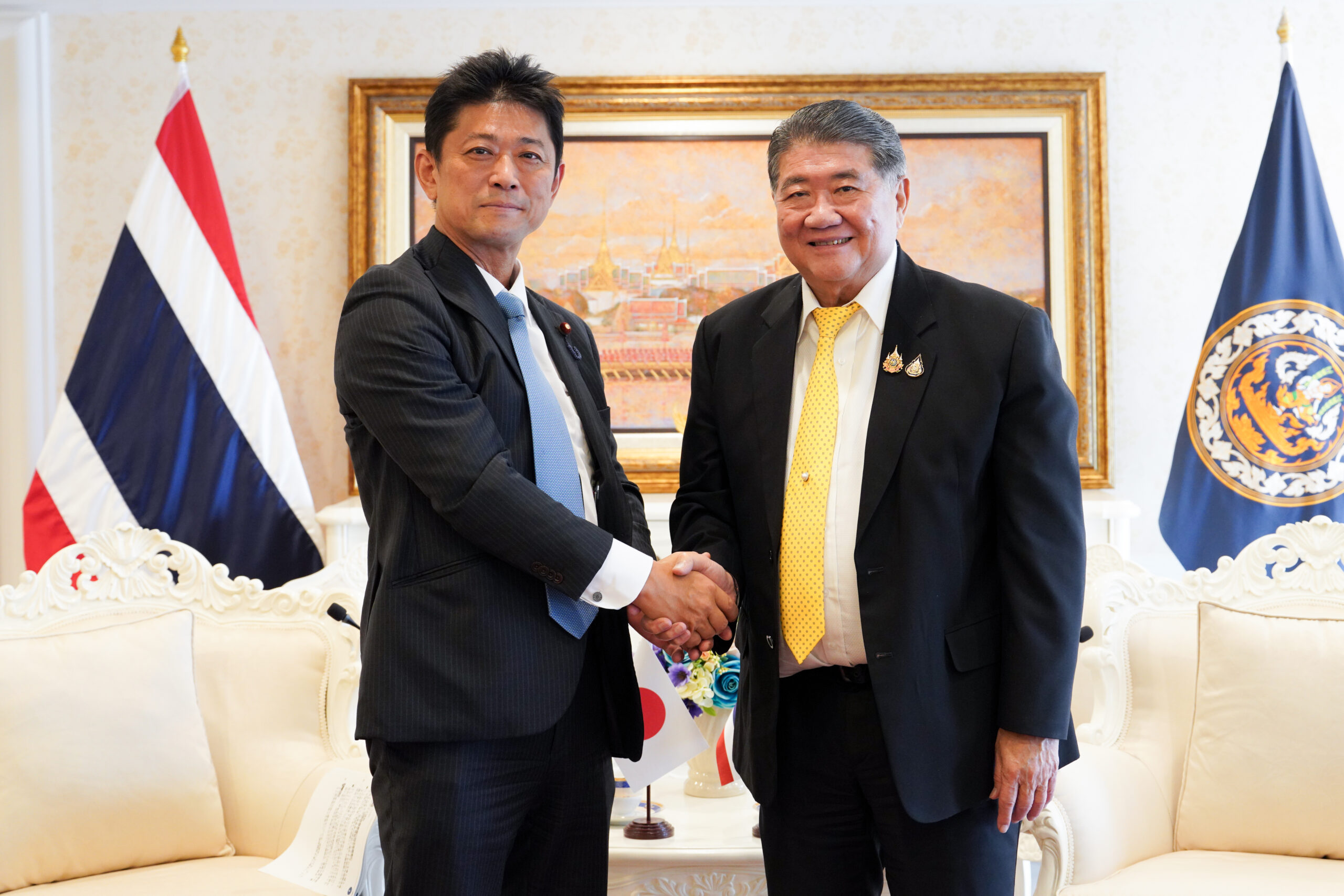 ภูมิธรรม ถกผู้ช่วยรัฐมนตรีต่างประเทศญี่ปุ่น ชวนลงทุนแลนด์บริดจ์ในไทย