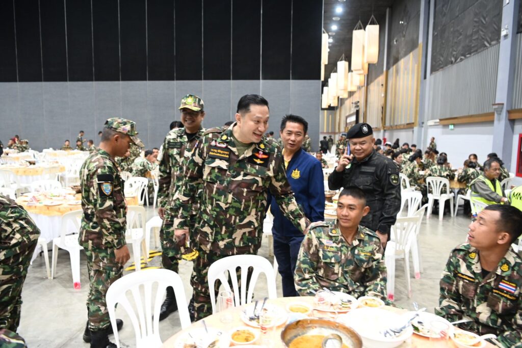 โต๊ะจีน