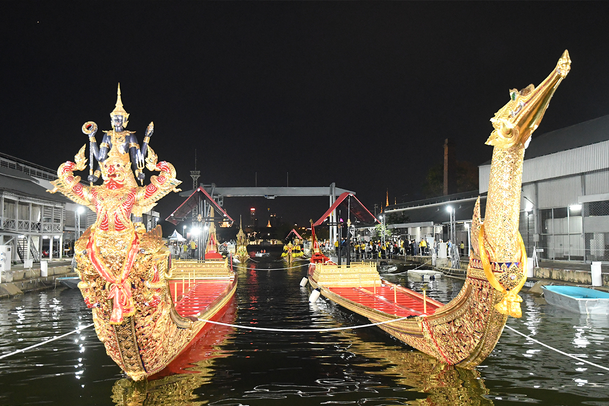 น้ำพระพุทธมนต์-ขบวนพยุหยาตราทางชลมารค มหามงคลสมัย เฉลิมพระชนมพรรษา 6 รอบ