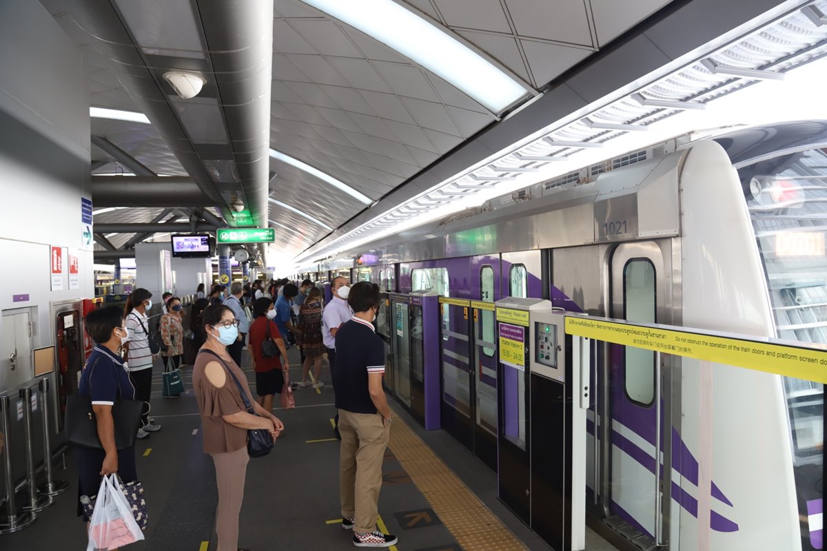รฟม.โชว์ผลงาน 20 บาทตลอดสาย ทำยอดผู้โดยสาร MRT สายสีม่วง New High