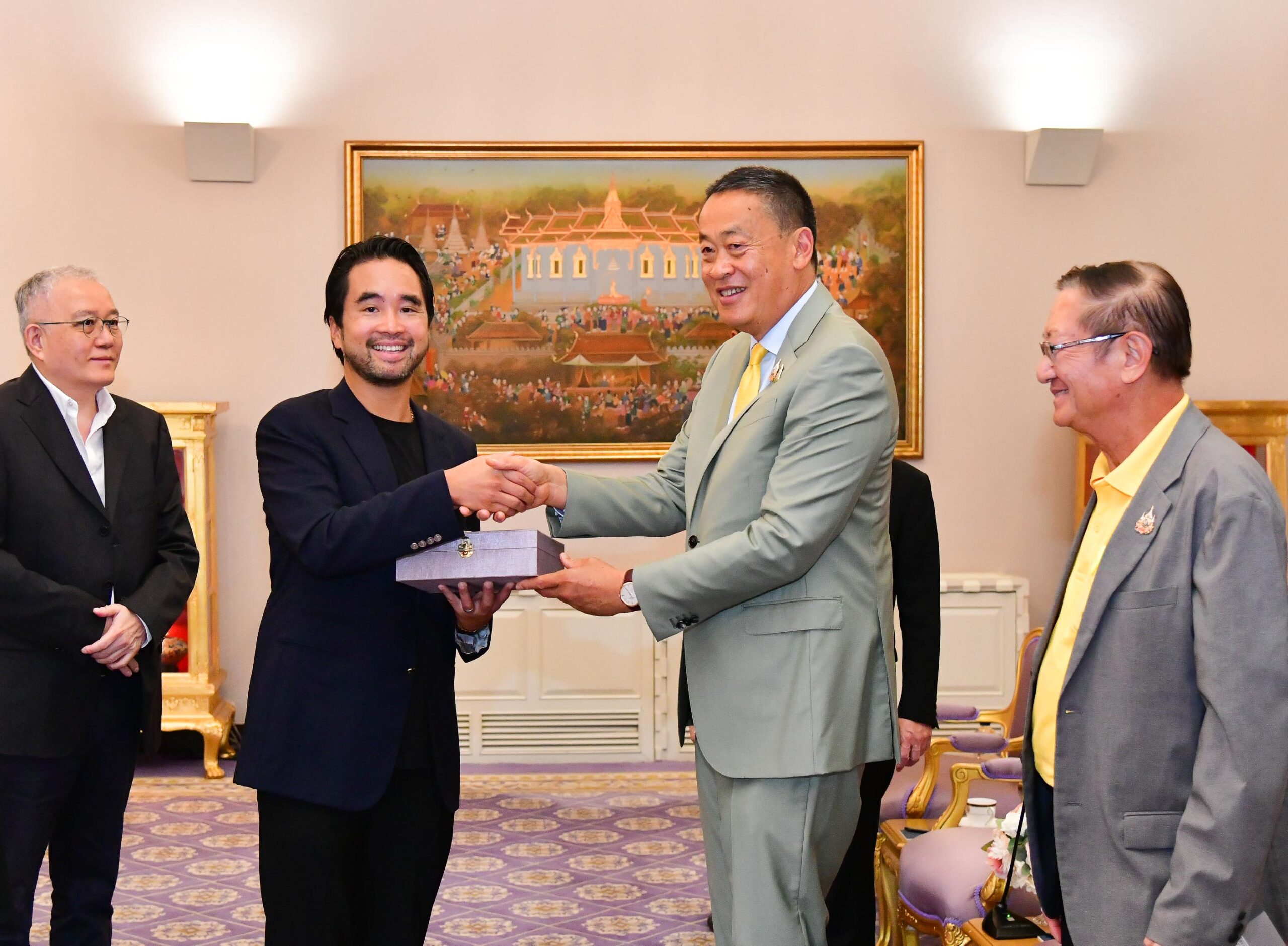 เศรษฐา ถก New World Development ดึงลงทุนแลนด์บริดจ์-ไบโอเทค