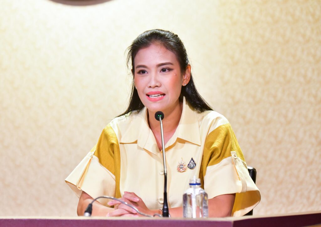 รัดเกล้า อินทวงศ์ สุวรรณคีรี