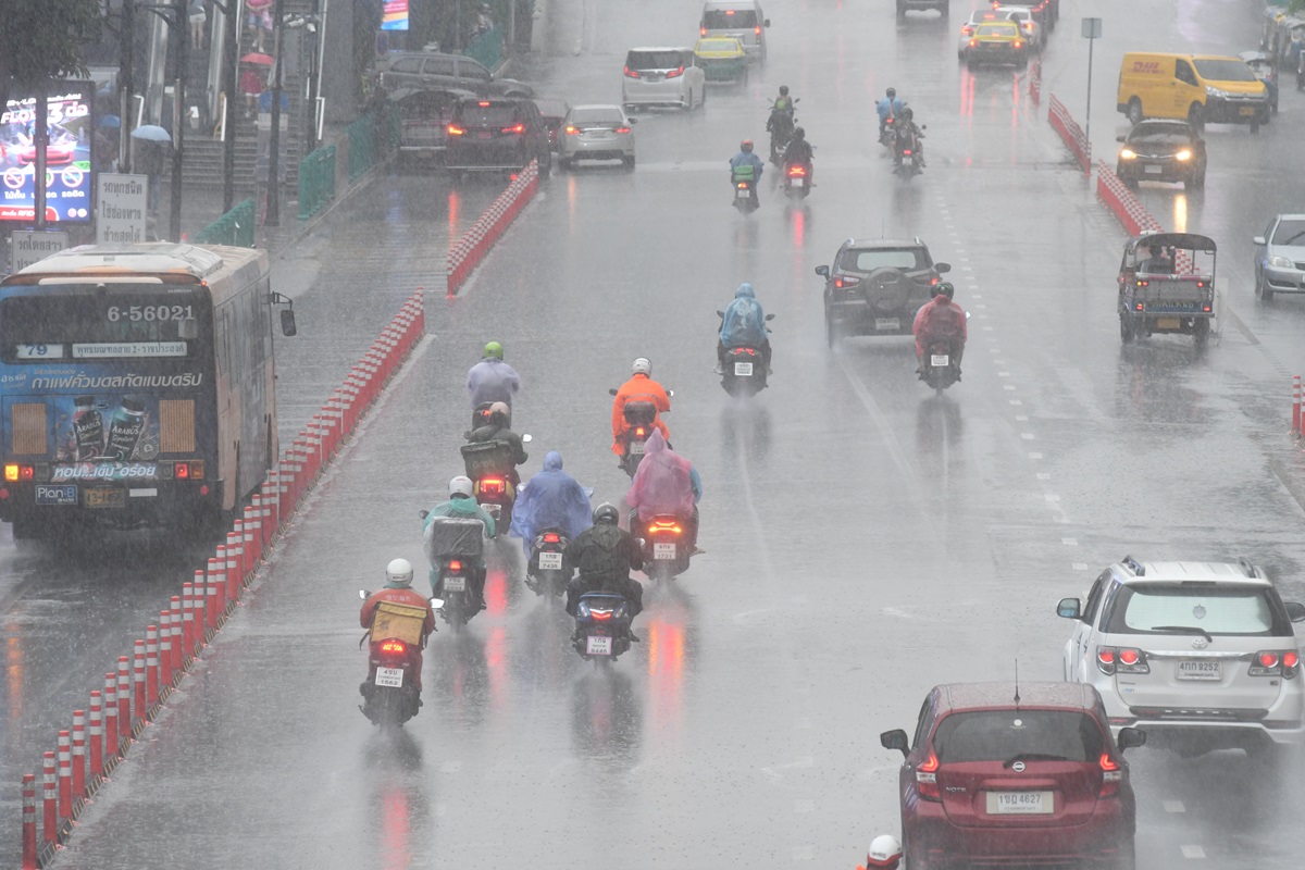 กรมอุตุฯเตือน “เหนือ-อีสาน ตอ. ภาคใต้” ฝนกลับมาตกหนัก ช่วง 3-7 ก.ค.นี้