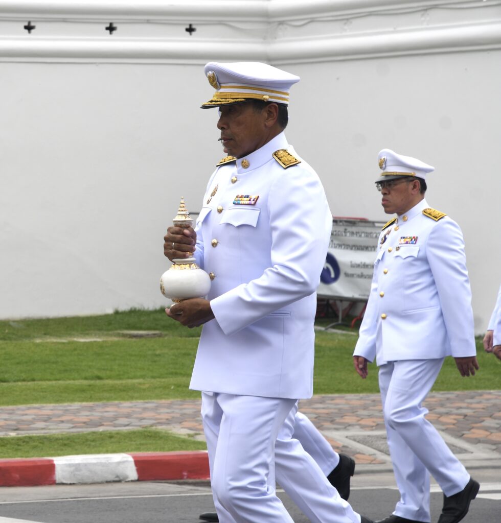กรุงเทพมหานคร ประกอบพิธีพลีกรรมตักน้ำศักดิ์สิทธิ์-เชิญคนโทน้ำศักดิ์สิทธิ์