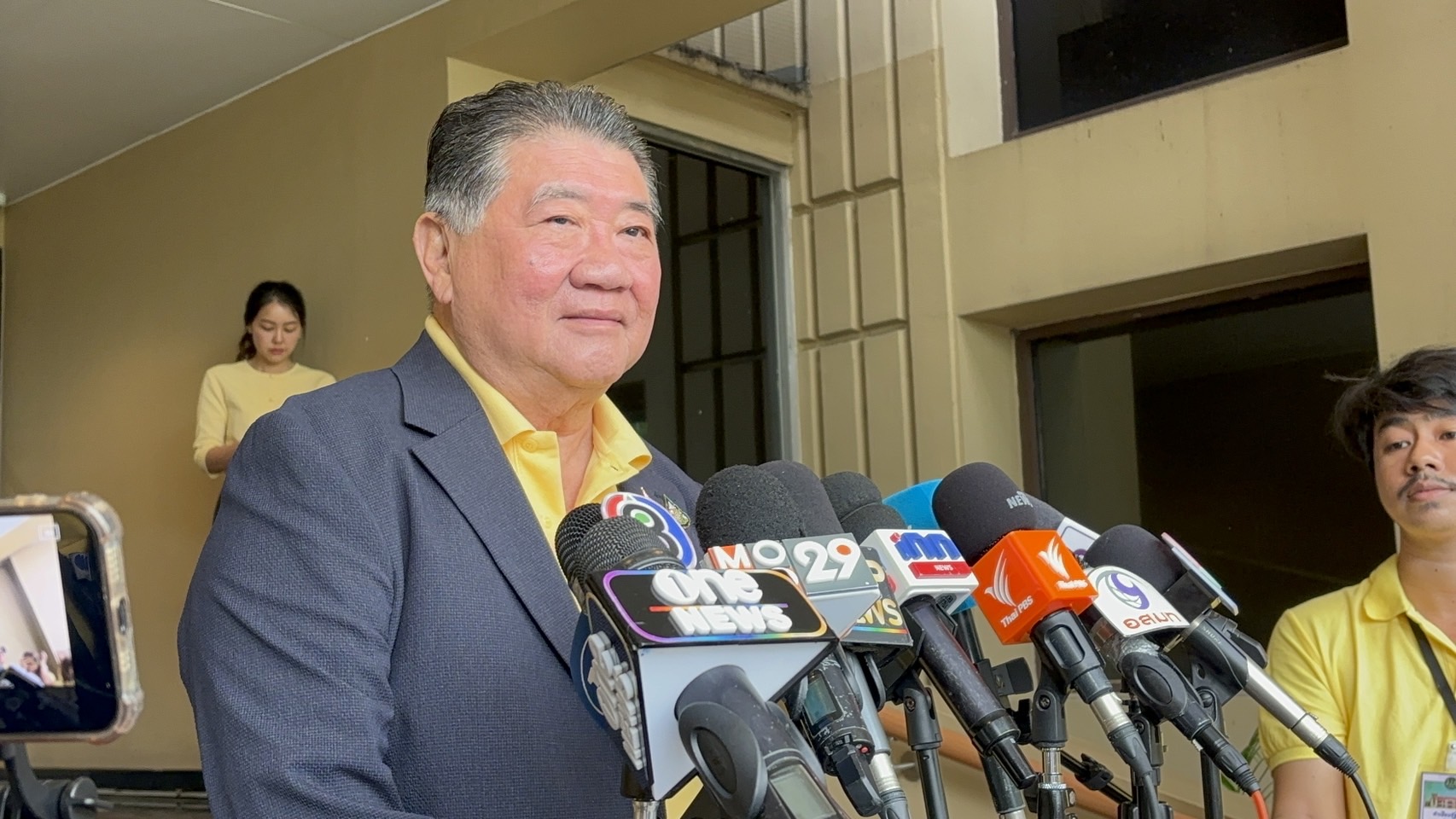 ภูมิธรรม โยนถาม ทักษิณ หลังปูดเตรียมช่วยงานรัฐบาล มองหากพ้นมลทิน ก็ช่วยเพื่อไทยได้