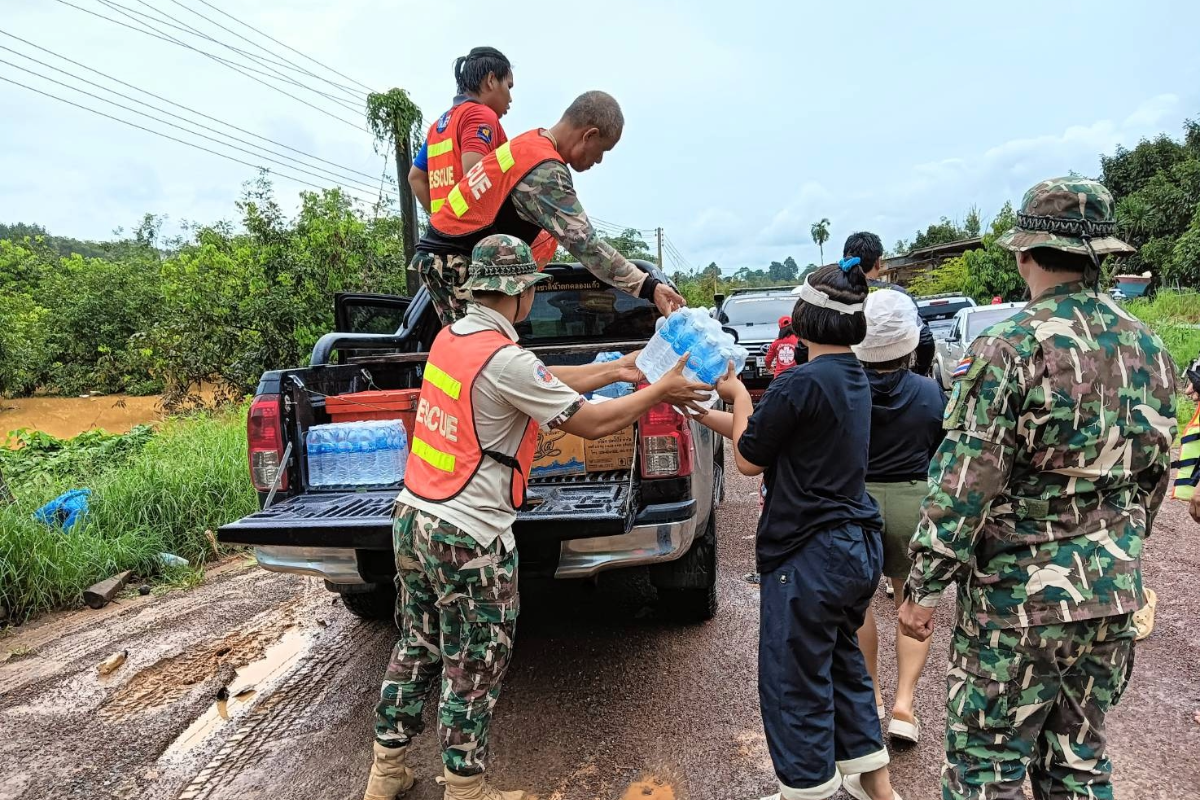 พัชรวาท สั่งทุกหน่วย กรมอุทยานฯ ระดมเจ้าหน้าที่ช่วยน้ำท่วม จ.ตราด