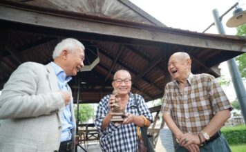 ขรรค์ชัย-สุจิตต์