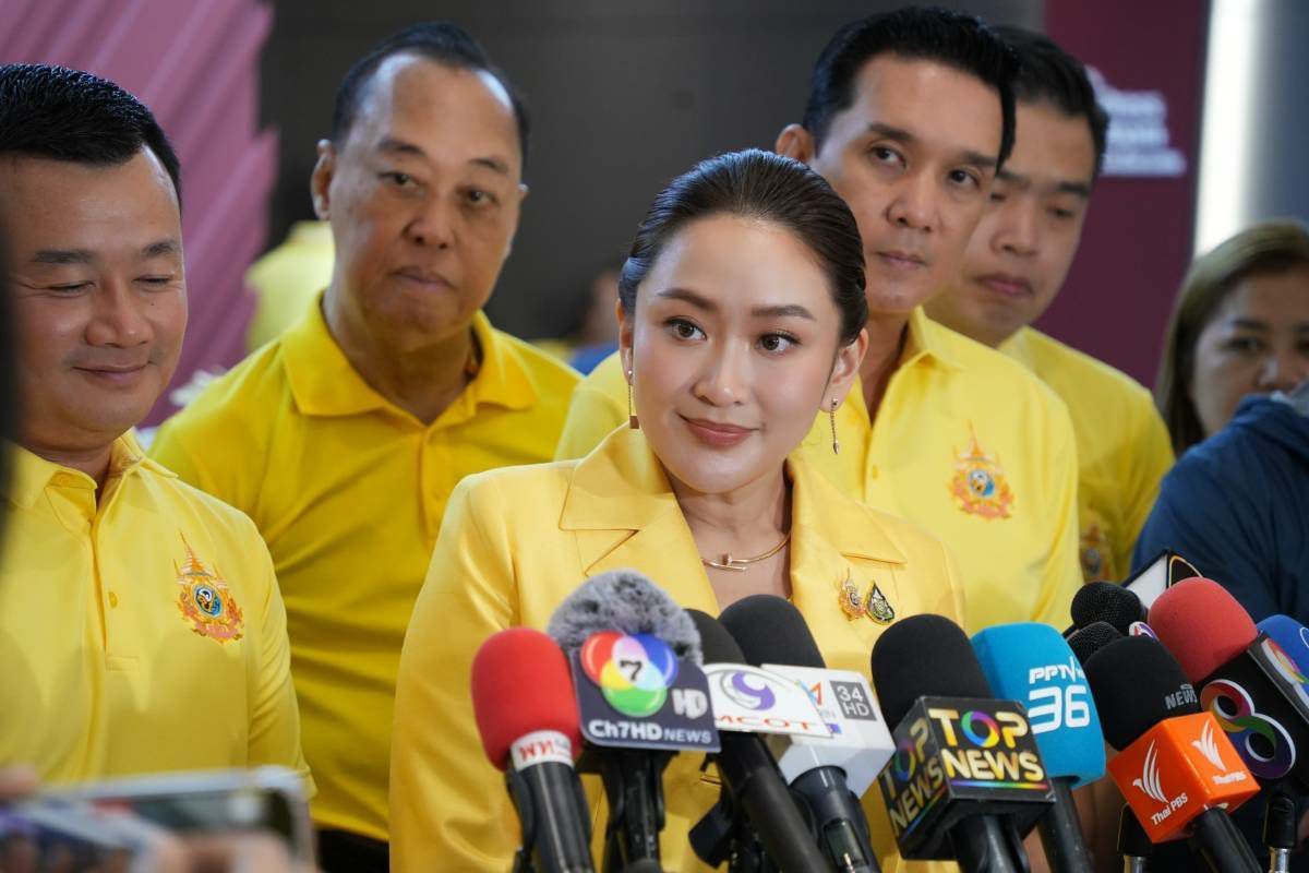 แพทองธาร รับ ดีด เฉลิม ออกจากไลน์กลุ่ม สส.แต่ไม่ขับพ้นพรรค