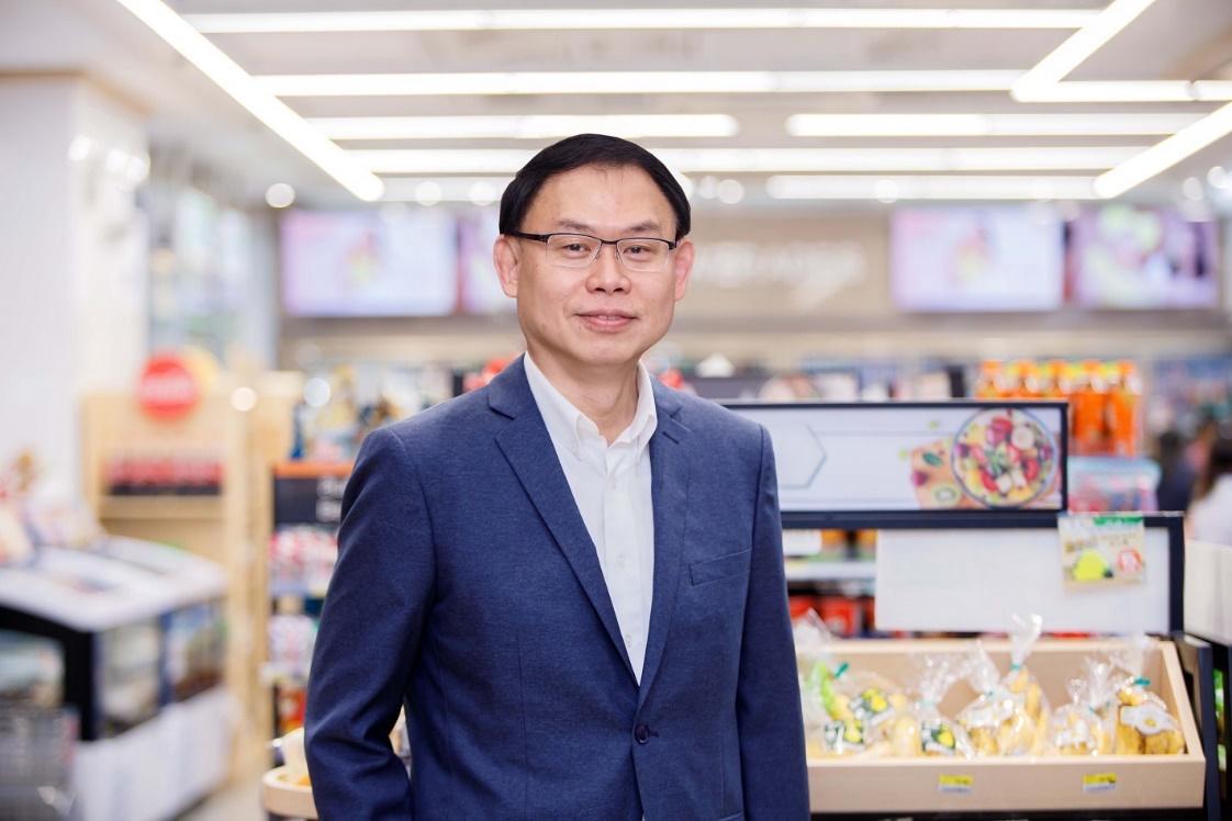 ยุทธศักดิ์ ภูมิสุรกุล