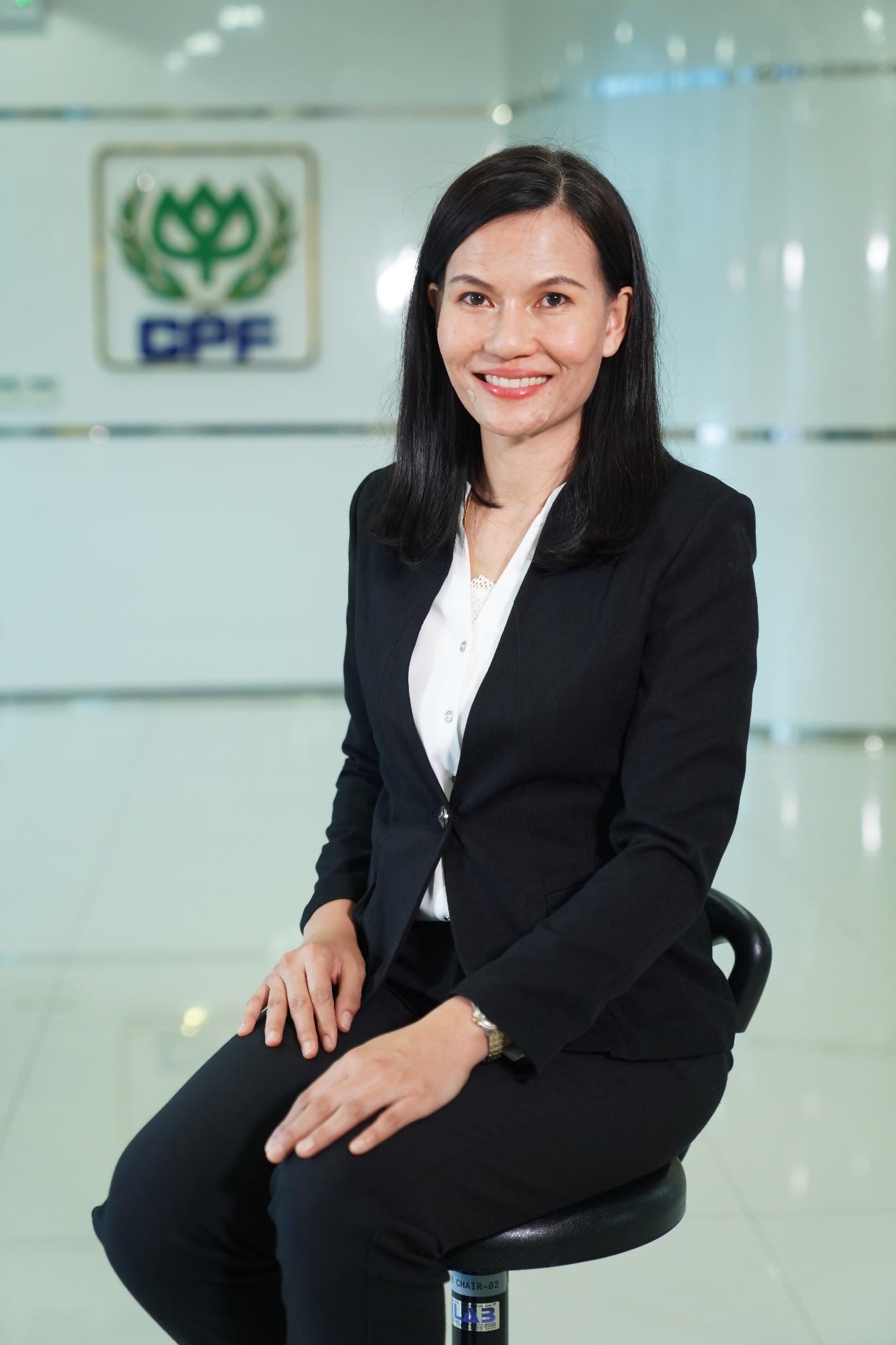 สพ.ญ.ดร.นิอร บุญประเสริฐ ผู้บริหารสูงสุด สายงานบริการวิชาการสัตว์ปีกและศูนย์วินิจฉัยโรคสัตว์บก ซีพีเอฟ สพ.ญ.ดร.นิอร บุญประเสริฐ ผู้บริหารสูงสุด สายงานบริการวิชาการสัตว์ปีกและศูนย์วินิจฉัยโรคสัตว์บก ซีพีเอฟ