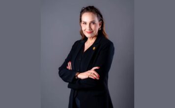 รมิดา รัสเซลล์ มณีเสถียร