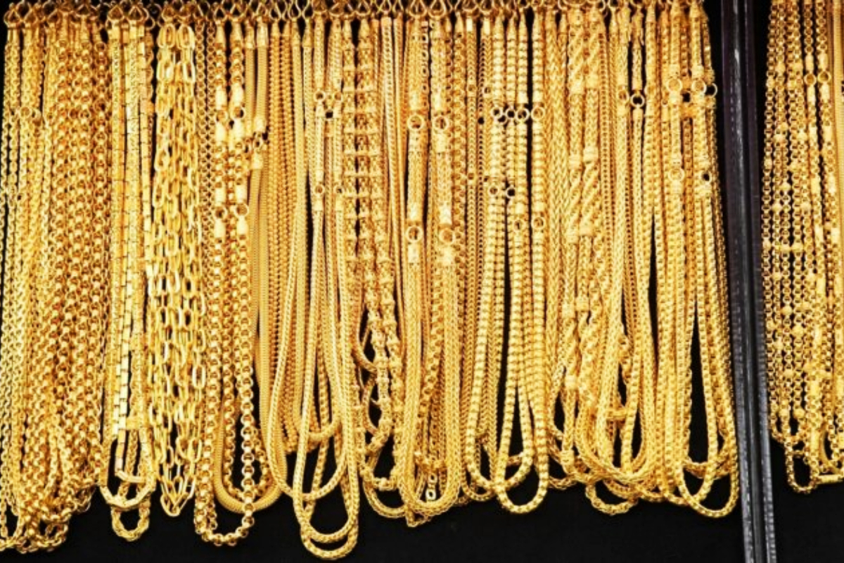 ราคาทองวันนี้ (2 ม.ค. 68) ปรับลง 50 บาท ทองรูปพรรณ 43,100 บาท