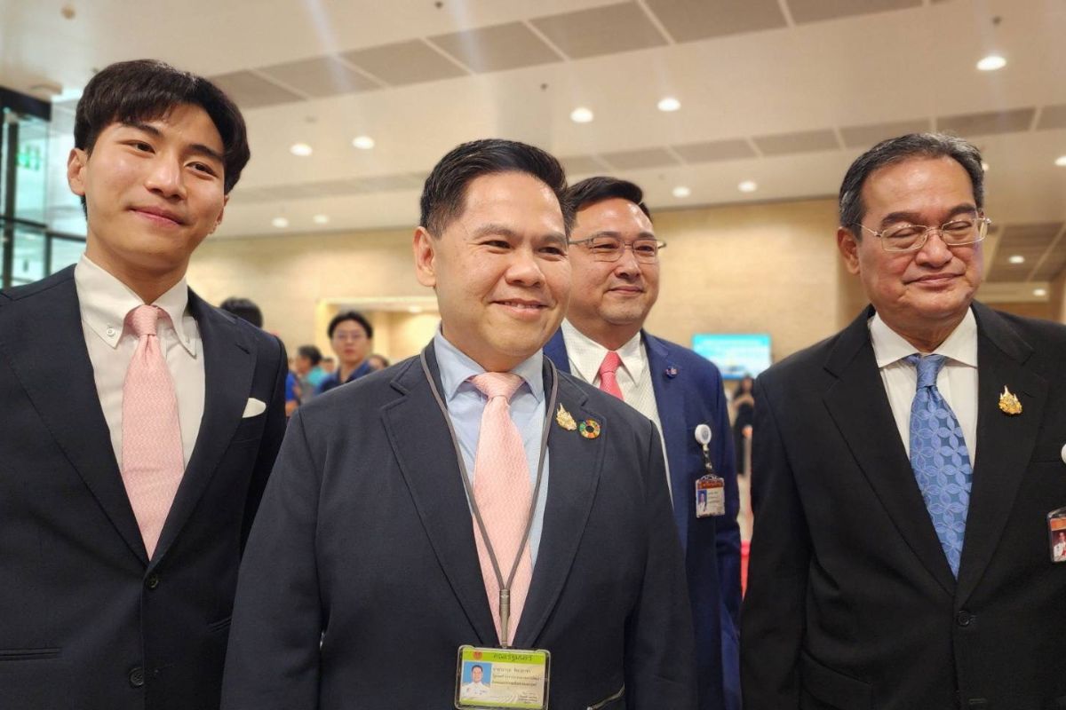 วราวุธยัน 10 เสียงไม่แตกแถว โหวต “แพทองธาร” นั่งนายกฯ มั่นใจทำงานได้-มีประสบการณ์