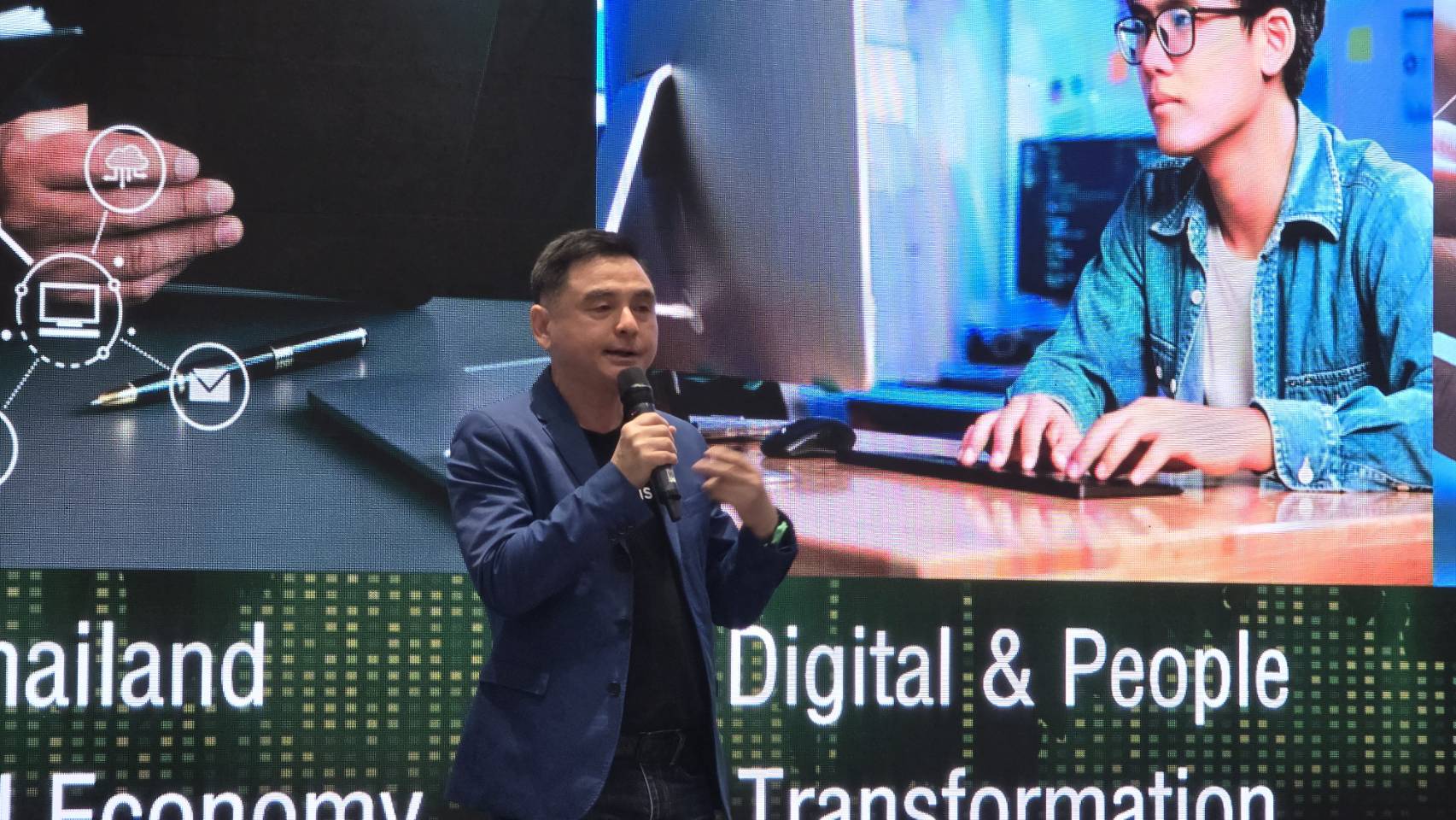 AIS - Oracle ทุ่ม 8 พันล้าน ตั้งดาต้าเซ็นเตอร์ระดับสูงในไทย 