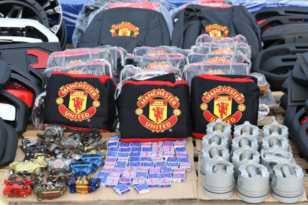 สินค้าละเมิดทรัพย์สินทางปัญญา 