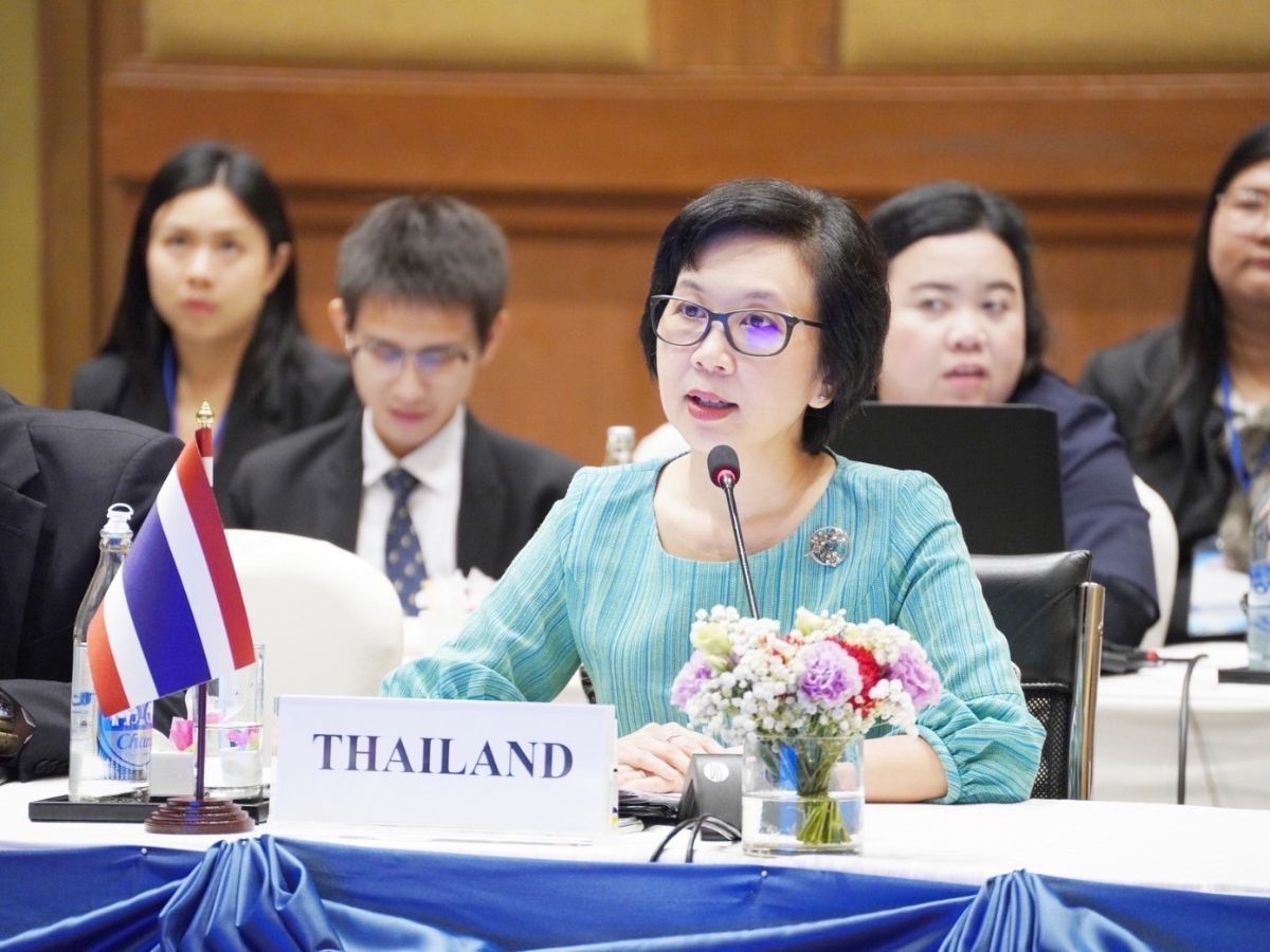 นางสาวโชติมา เอี่ยมสวัสดิกุล