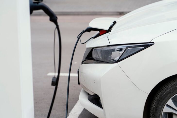 EV EV
