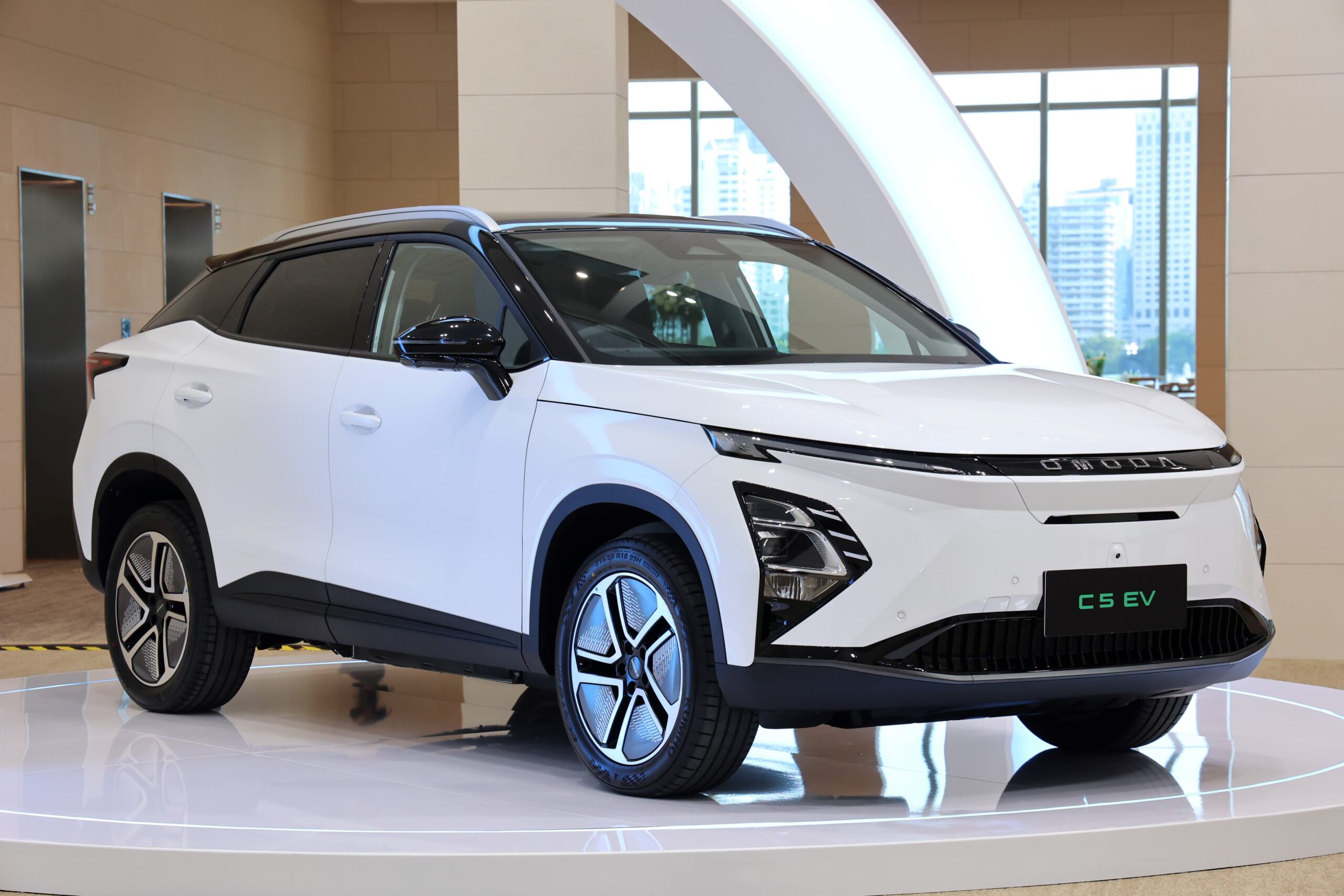 ใช้สิทธิอีวี 3.5 เปิดราคา OMODA C5 EV เริ่ม 8.99-9.49 แสนบาท