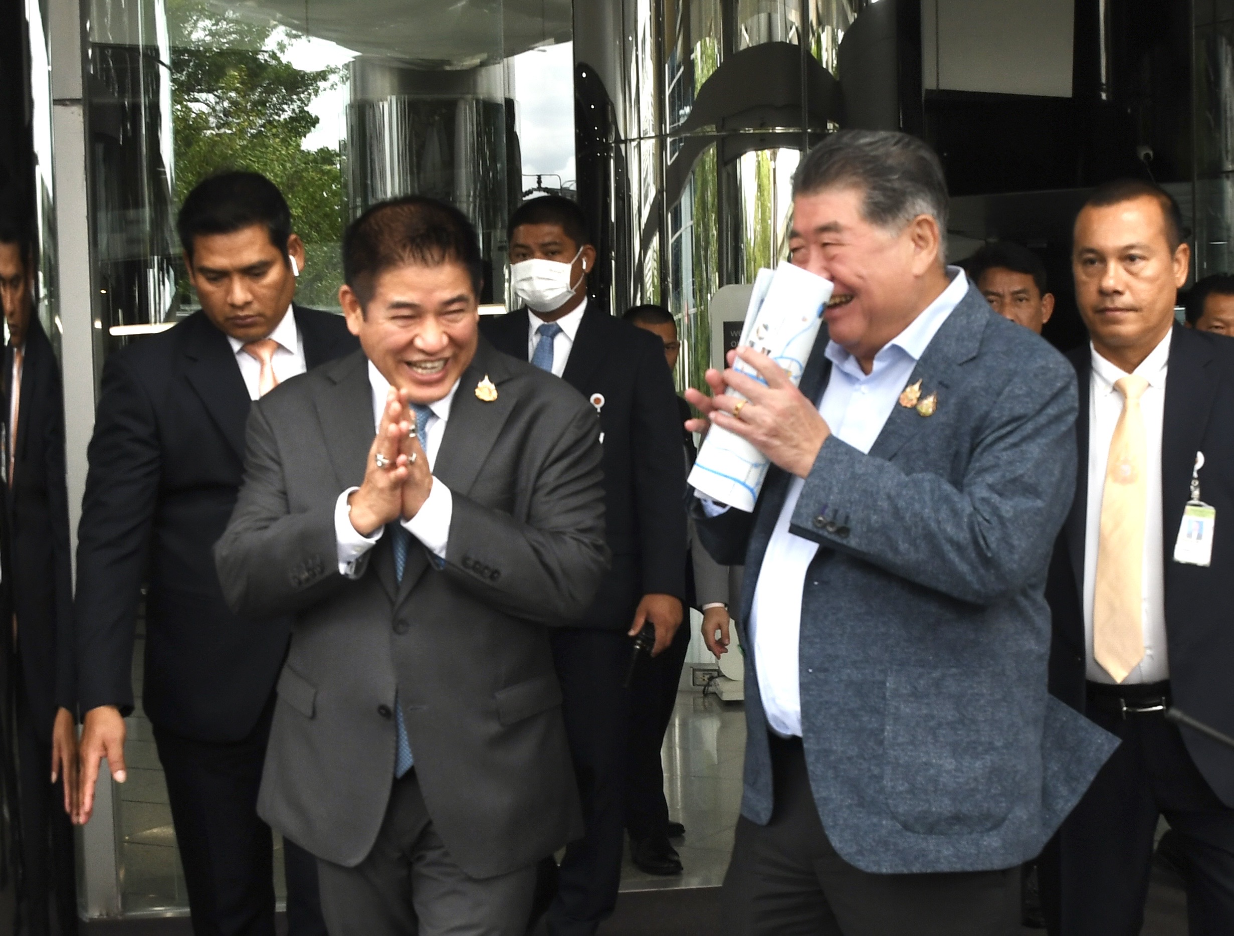 ธรรมนัส พบ นายกฯ อิ๊งค์ ที่ตึกชินวัตร 3