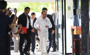 พล.อ.ประวิตร วงษ์สุวรรณ