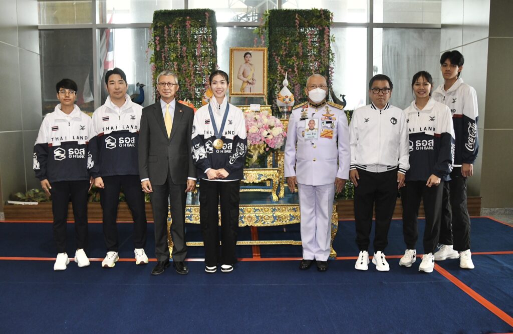 เจ้าฟ้าสิริวัณณวรีฯ พระราชทานดอกไม้ยินดี เทนนิส พาณิภัค คว้าเหรียญทองโอลิมปิก