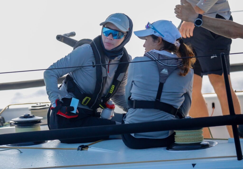 พระราชินี ทรงแข่งขันเรือใบ” 52 Super Series Sailing Week “