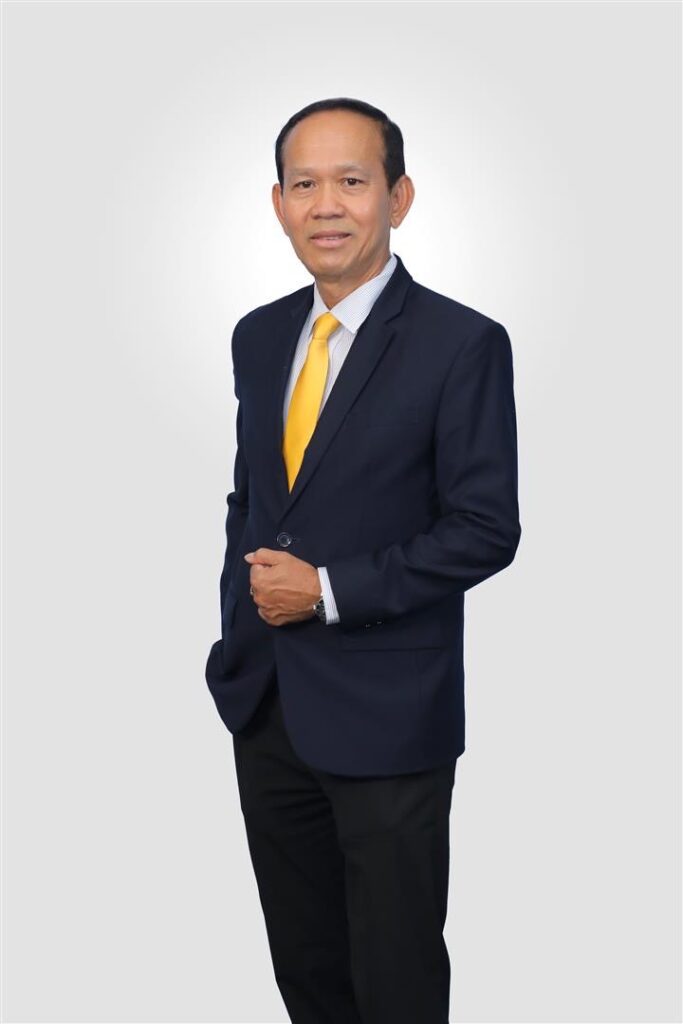 นายณัฐพงศ์ บุญเย็น