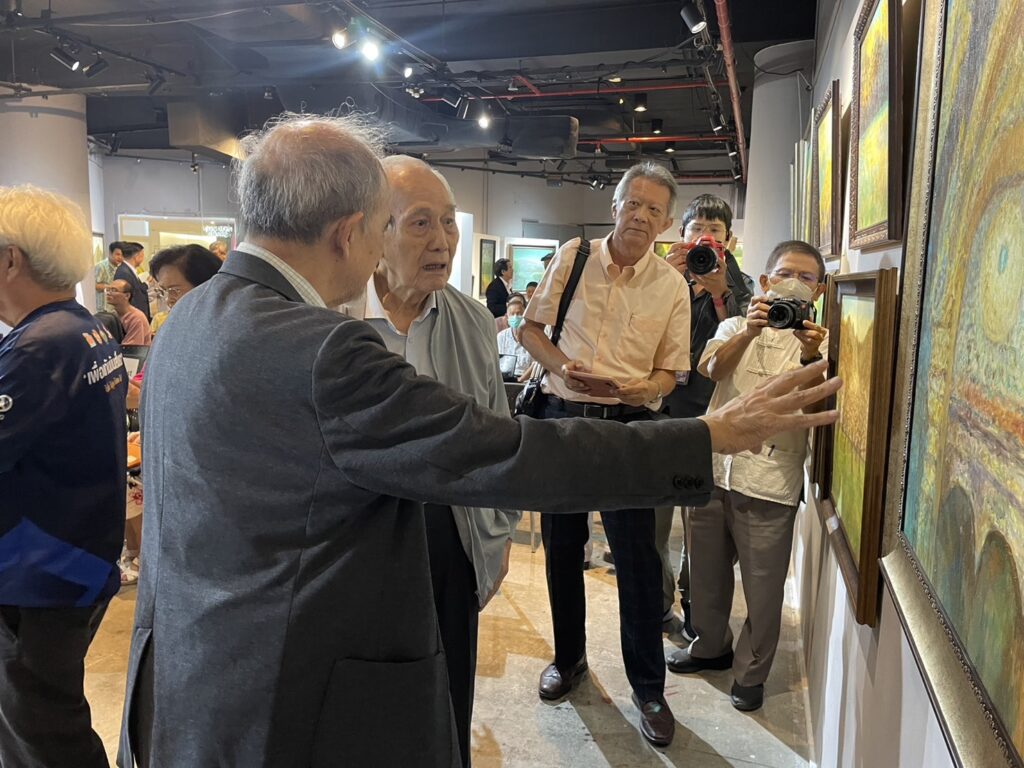 ธีรยุทธ บุญมี บนเส้นทางศิลปะ