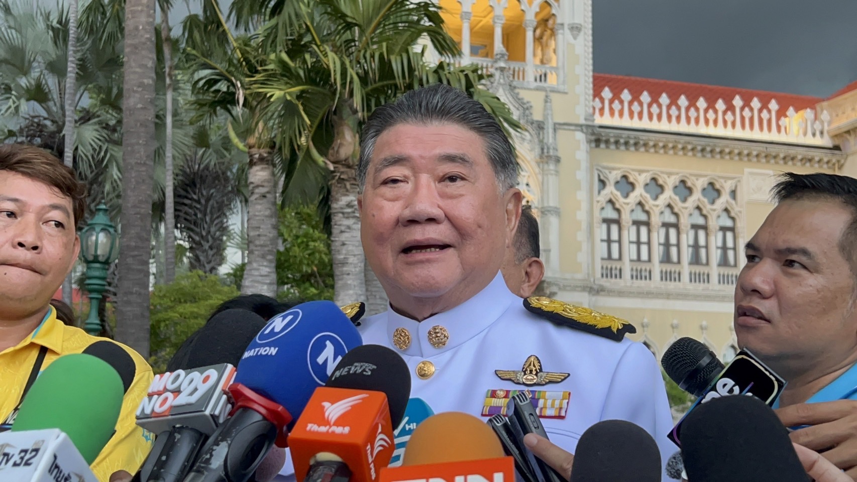ภูมิธรรม แจงประชุมพรรคร่วม รบ. ไร้ถกเอนเตอร์เทนเมนท์คอมเพล็กซ์