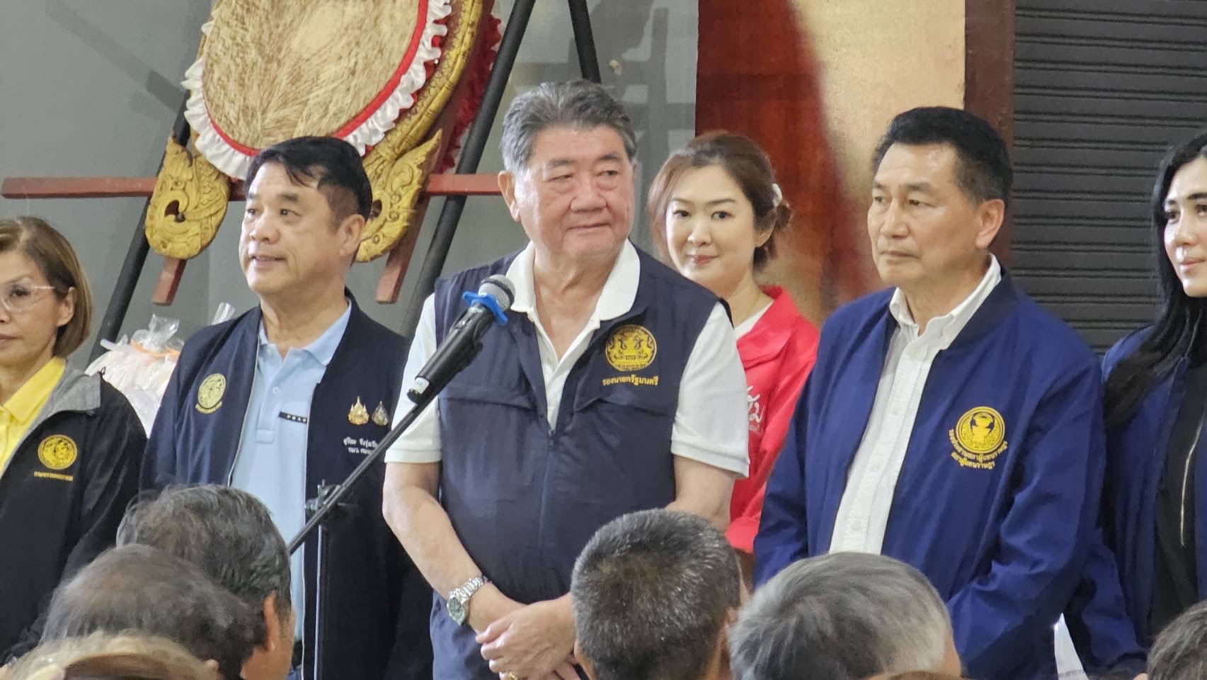 รัฐบาล ยันน้ำยังไม่เท่า 54 เผย จนท.จากเหนือบางส่วน ขยับไปรับมือสุโขทัยแล้ว