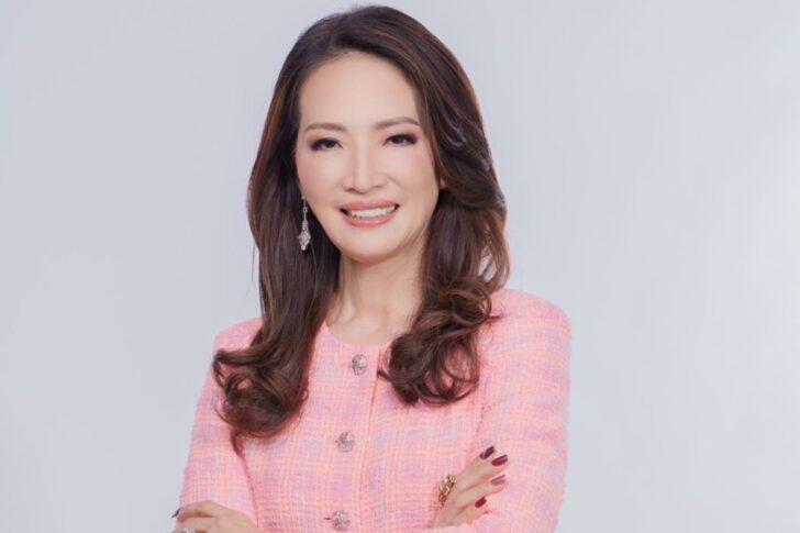cover - จรีพร จารุกรสกุล